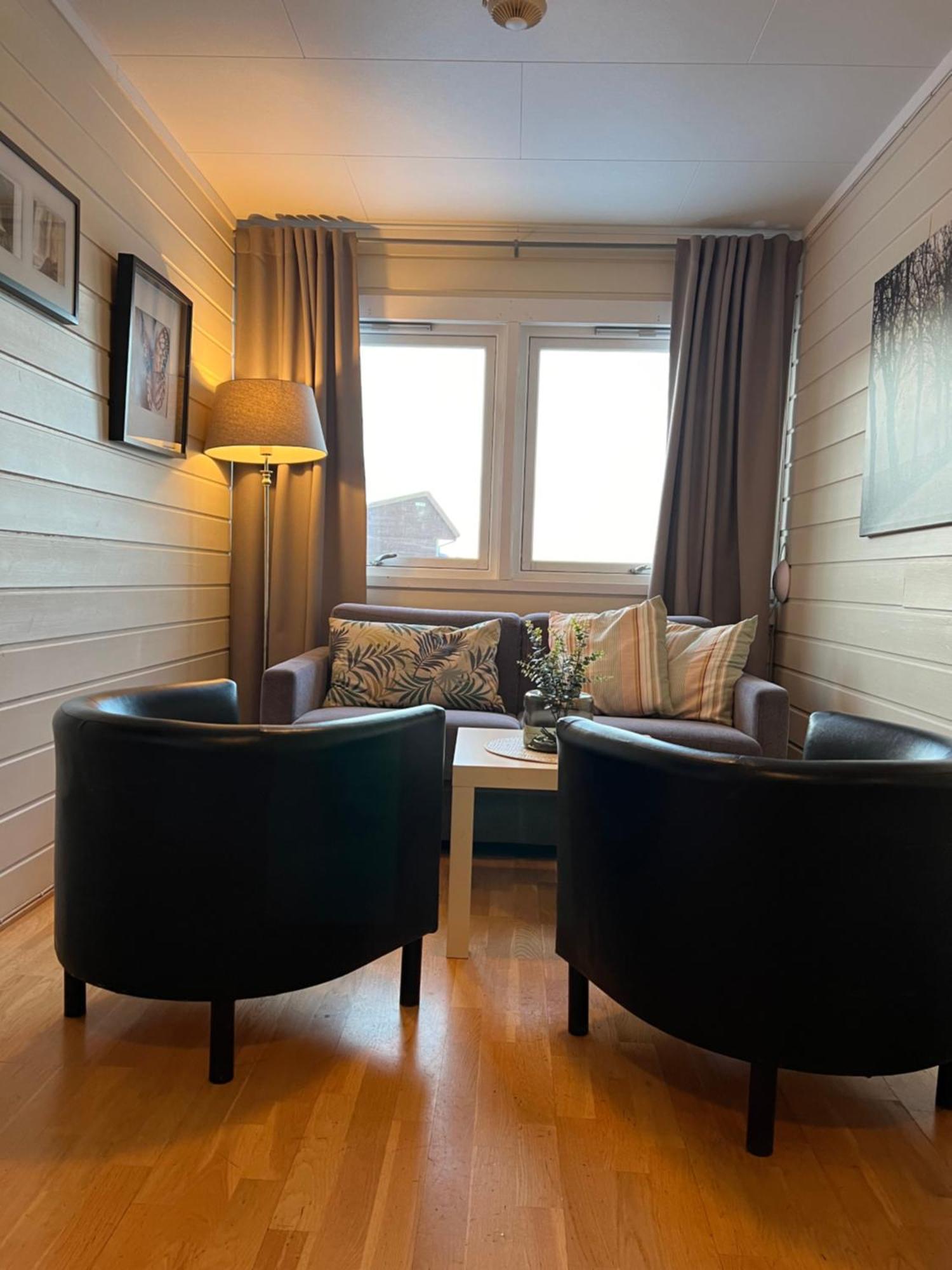 Motell Sandmoen Bed & Breakfast, Free Parking