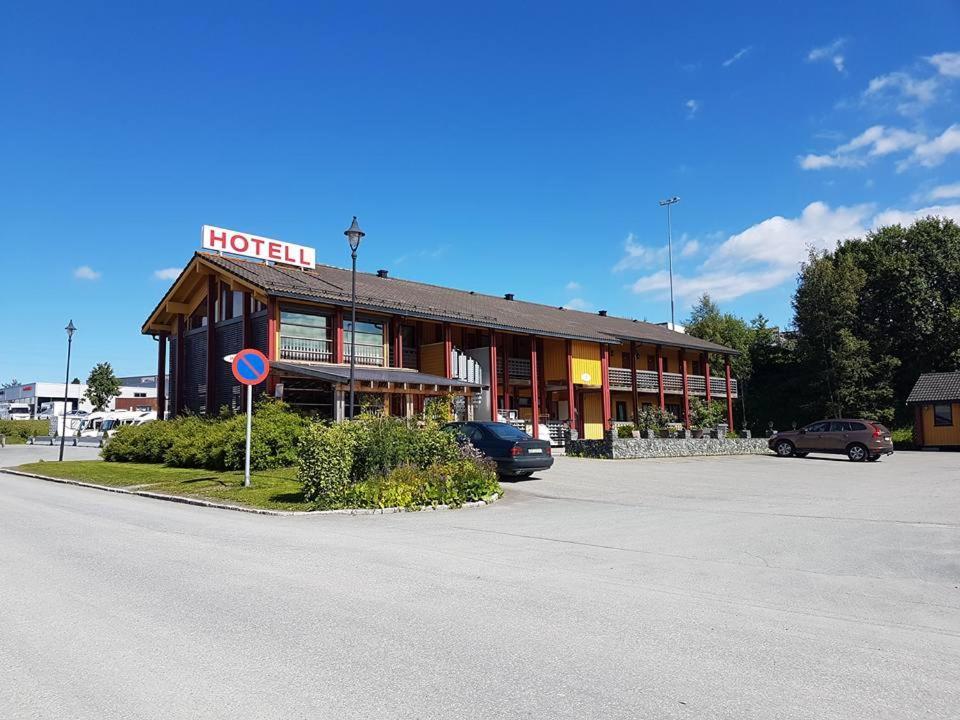 Sandmoen Bed & Breakfast, Free Parking Motell