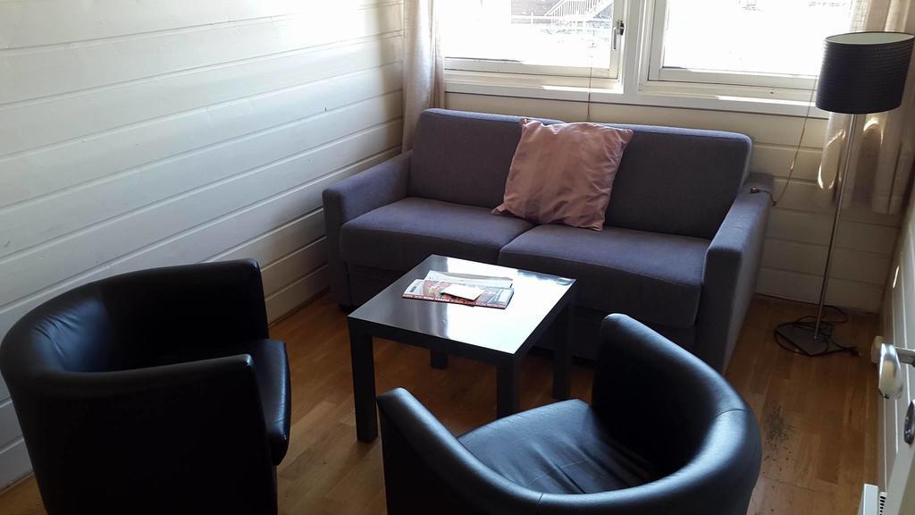 Sandmoen Bed & Breakfast, Free Parking Motell