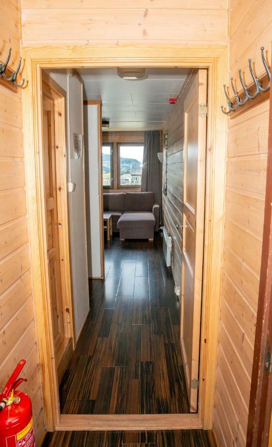 Motell Sandmoen Bed & Breakfast, Free Parking